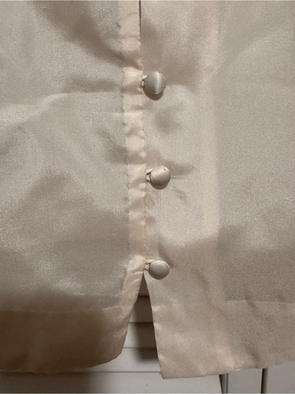 GAT RIMON Cream Ruffled Sleeveless Button-Front Silk Top - Picture 4 of 8